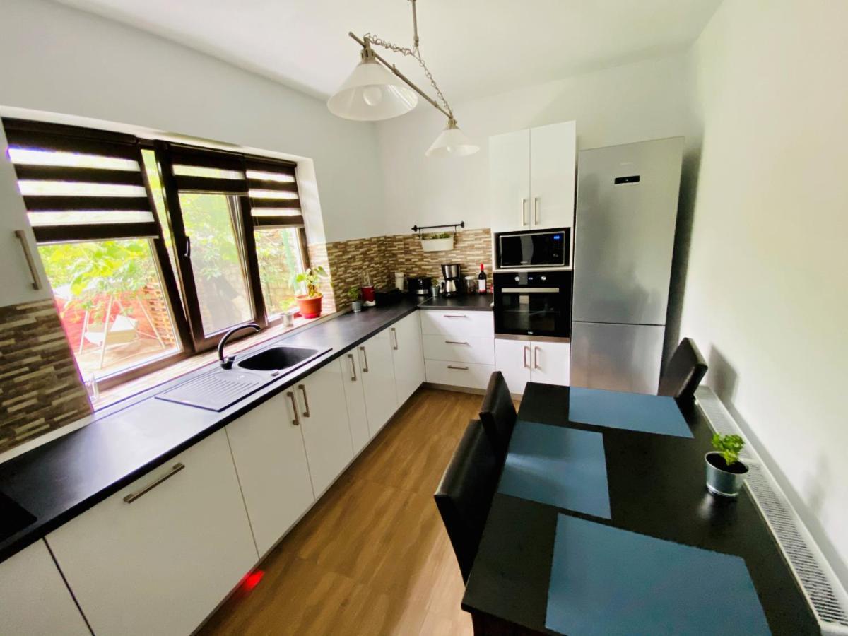 Holiday Home Esku Orşova Buitenkant foto